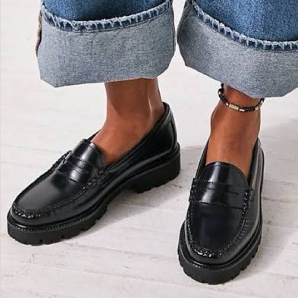 G.H. Bass Whitney Super Lug Weejun Loafers in Black